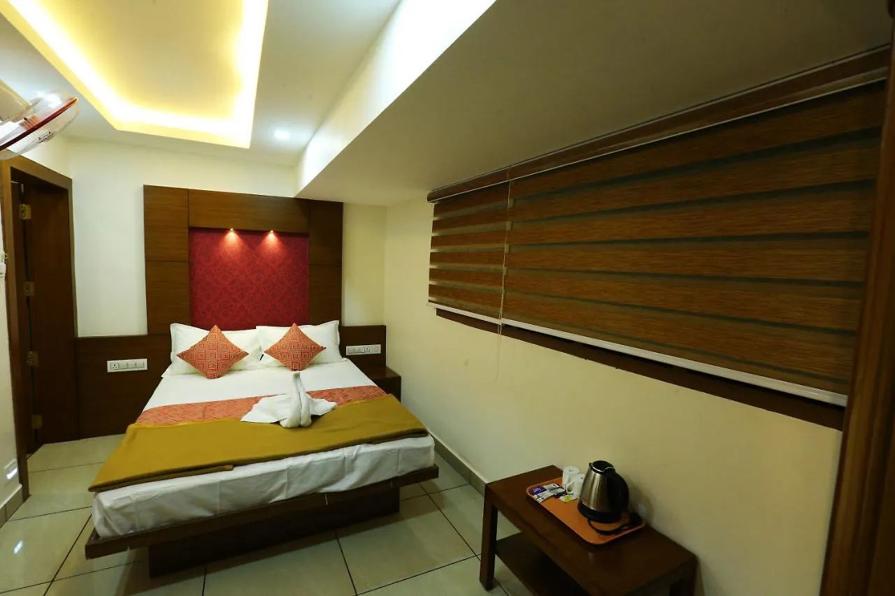 Hotel Ahlan Luxury Rooms Kochi